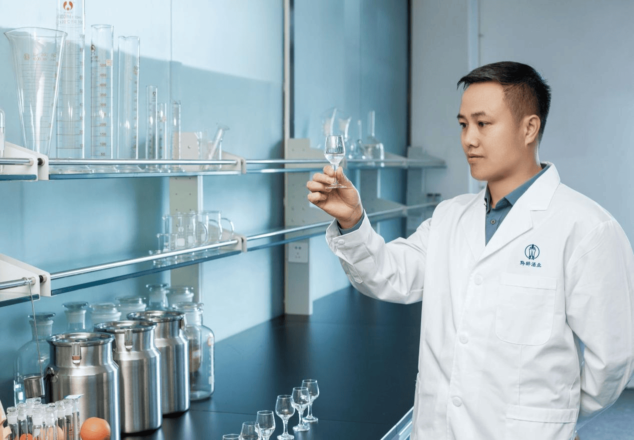 黔醉酒業(yè)總工程師趙仕蛟 | 二十九載奮斗不輟，農(nóng)家少年終成不凡工匠